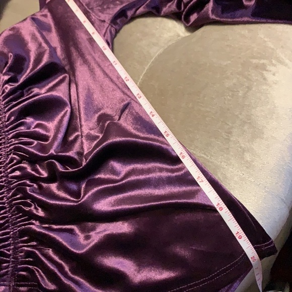 Express Purple velvet longsleeve top with slightly puffed sleeves - Picture 11 of 11